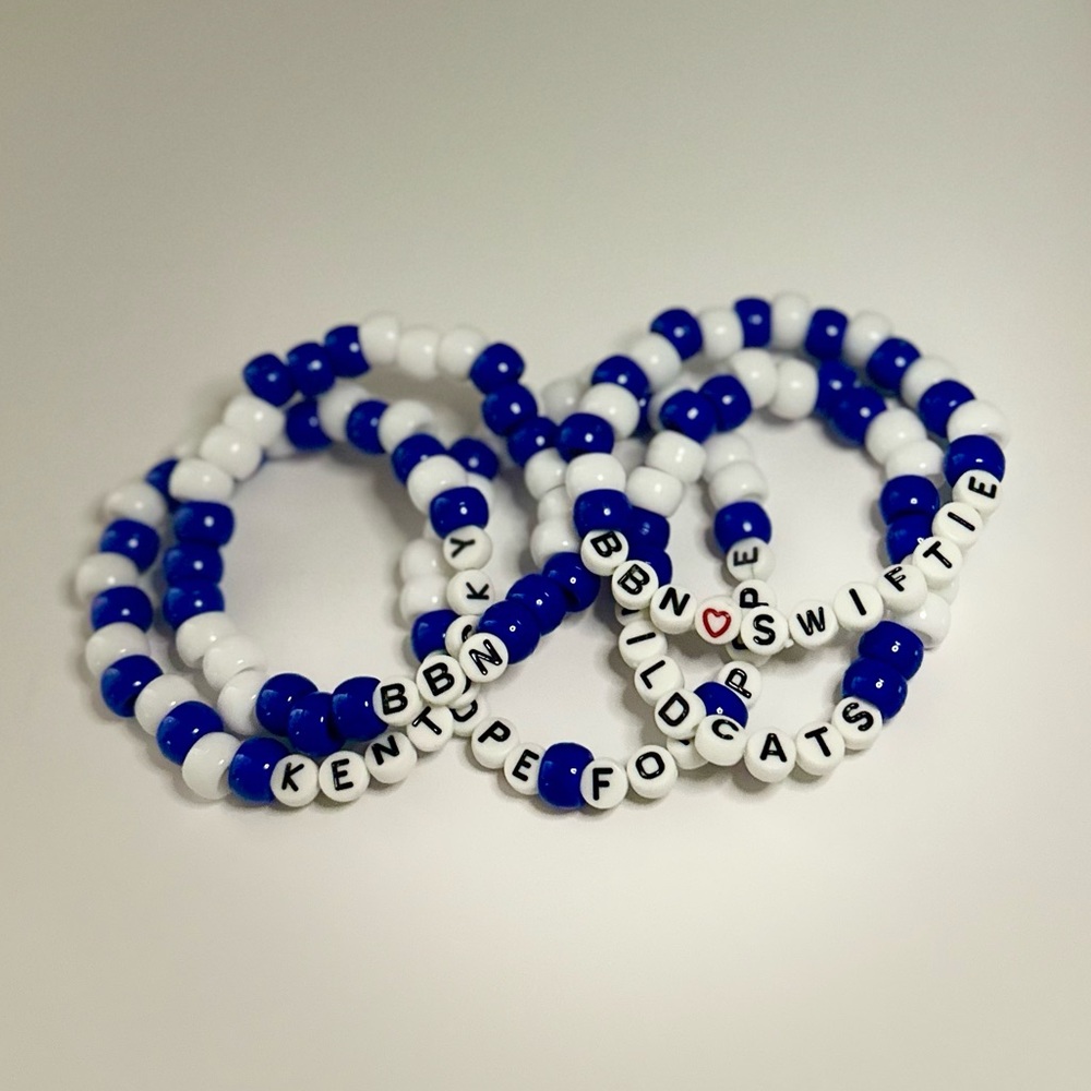 University of Kentucky friendship bracelets